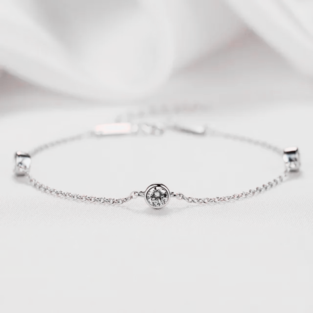 Isabelle Simulated Diamonds Bracelet